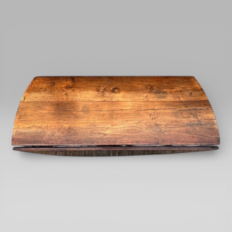 20th Century Oak Double Gateleg Dining Table in the 18th Century Style - Image 8